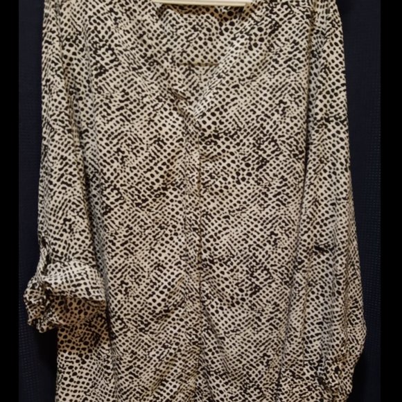 Women's Plus Size Roll Sleeve Blouse by Apt 9 - Picture 4 of 7